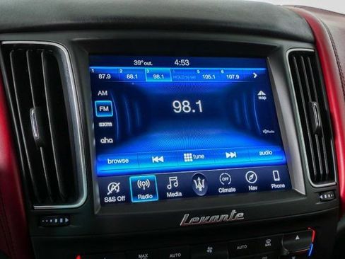 Used 2019 Maserati Levante S GranSport image 15