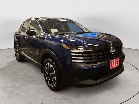 New 2026 Nissan Kicks SV w/ SV Premium Package AWD/4WD image 7