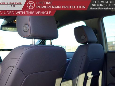 Used 2024 Chevrolet Colorado Z71 w/ Z71 Convenience Package 2 image 24