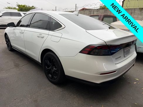 Used 2023 Honda Accord EX image 4