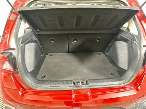 Used 2025 Hyundai Venue SEL FWD image 28
