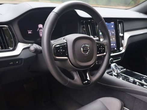Used 2023 Volvo V60 T8 Polestar image 10