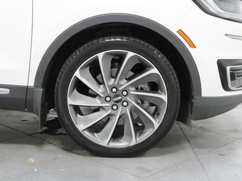 Used 2019 Lincoln Nautilus Reserve w/ Ultimate Package image 12
