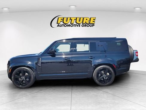 Used 2025 Land Rover Defender 130 X-Dynamic SE AWD/4WD image 6