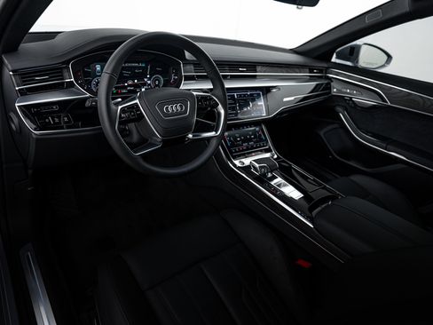 Certified 2025 Audi A8 L 3.0T AWD/4WD image 9