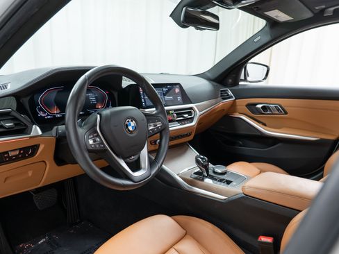 Used 2019 BMW 330i xDrive Sedan w/ Premium Package AWD/4WD image 12