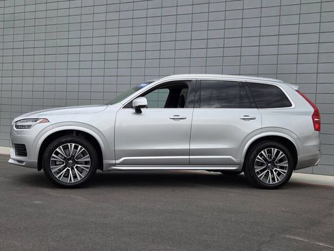 Used 2021 Volvo XC90 T6 Momentum AWD/4WD image 2