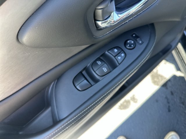 Used 2023 Nissan Murano SV w/ SV Midnight Edition Package AWD/4WD image 24