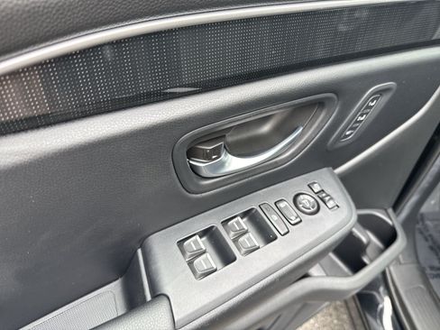 Used 2025 Honda Pilot Elite image 15