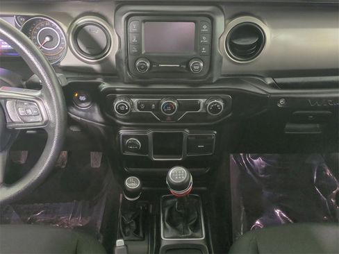 Used 2021 Jeep Wrangler Unlimited Sport image 17