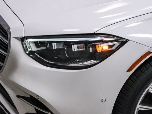 New 2025 Mercedes-Benz S 580e 4MATIC Sedan image 11