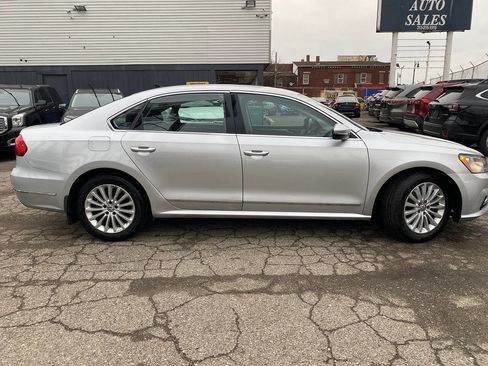 Used 2016 Volkswagen Passat 1.8T SE image 7
