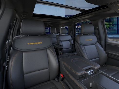 New 2025 Ford Expedition Tremor image 10