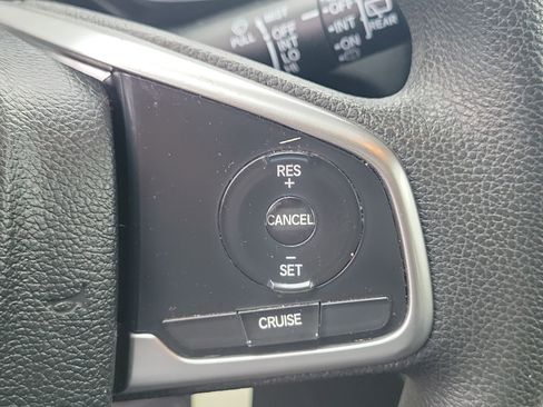 Used 2018 Honda CR-V LX image 12