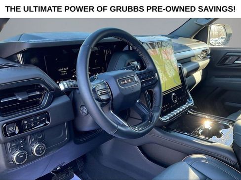 Used 2025 GMC Yukon AT4 w/ AT4 Premium Package AWD/4WD image 17