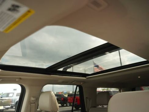 Used 2024 Ford Expedition Max Limited image 11