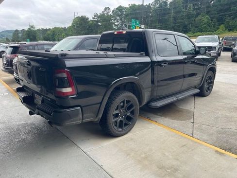 Used 2022 RAM 1500 Laramie AWD/4WD image 11