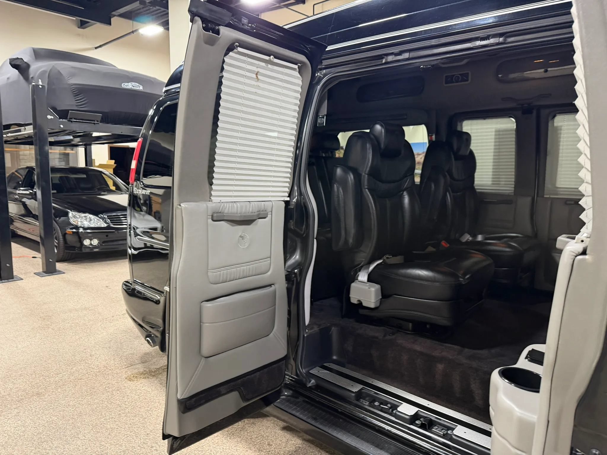 Used 2007 GMC Savana 1500 AWD w/ Preferred Equipment Group image 27