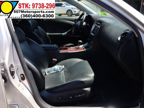 Used 2006 Lexus IS 250 AWD w/ Luxury Pkg image 16