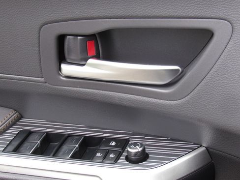 Certified 2024 Toyota Sienna XLE Woodland Edition AWD/4WD image 42