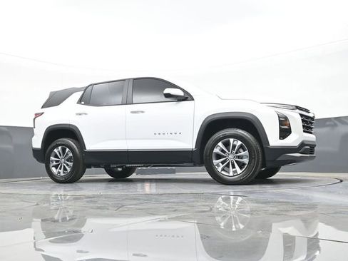 New 2026 Chevrolet Equinox LT FWD image 49