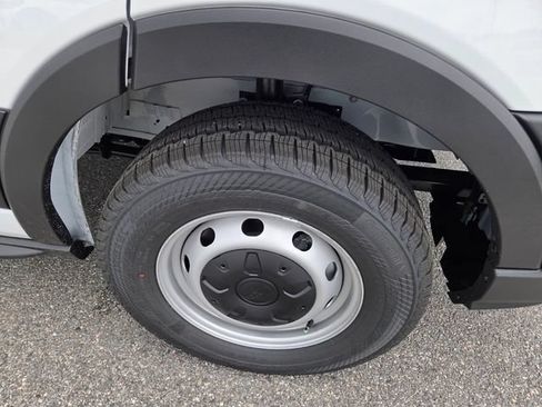 New 2026 Ford Transit 250 148 Medium Roof RWD image 41