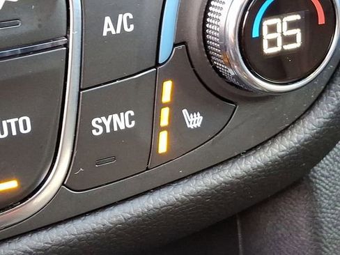 Used 2023 Chevrolet Equinox RS image 32