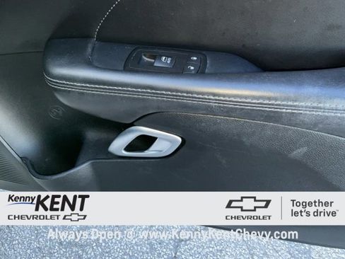 Used 2016 Dodge Challenger SXT Plus image 16