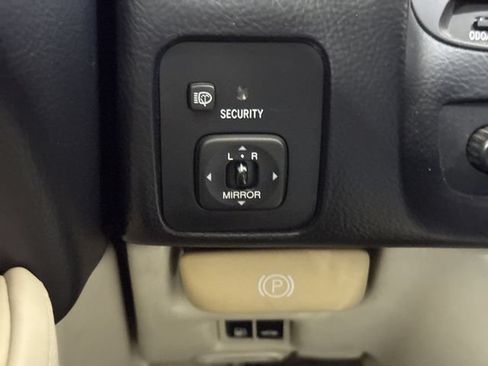 Used 2007 Lexus SC 430 Convertible RWD image 18