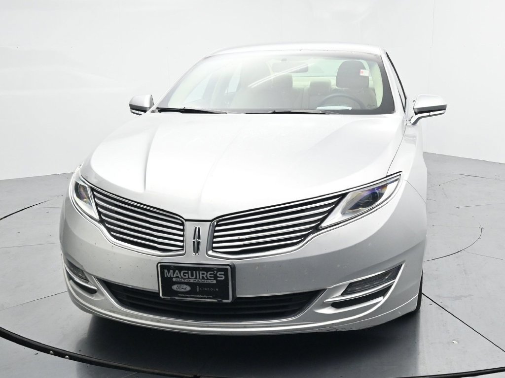 Used 2014 Lincoln MKZ w/ Equipment Group 101A Select FWD image 3