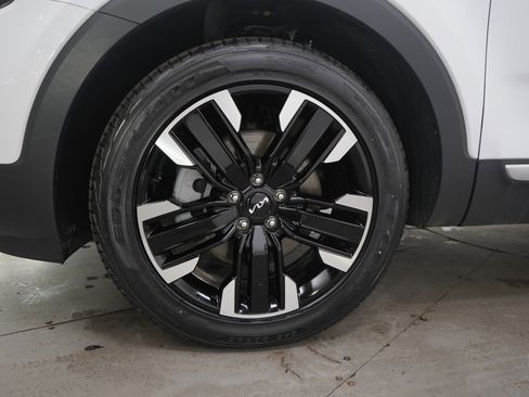 Used 2023 Kia Telluride SX image 25