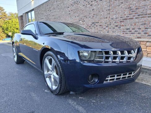 Used 2011 Chevrolet Camaro LS RWD image 7