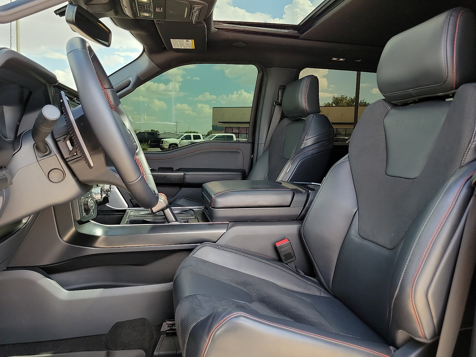Used 2025 Ford F150 Raptor AWD/4WD image 12
