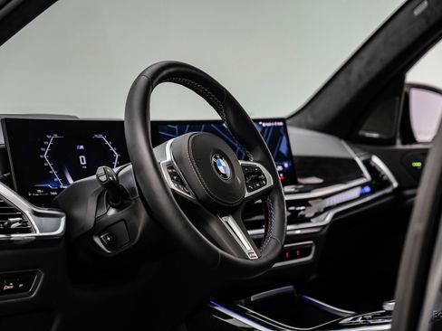 Used 2026 BMW X7 M60i AWD/4WD image 43