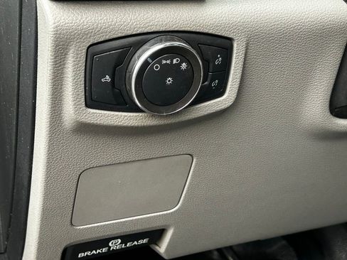 Used 2020 Ford F550 4x4 Regular Cab Super Duty image 16