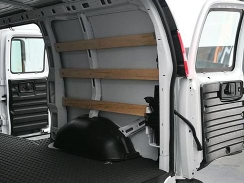 Used 2025 GMC Savana 2500 w/ Driver Convenience Package RWD image 20