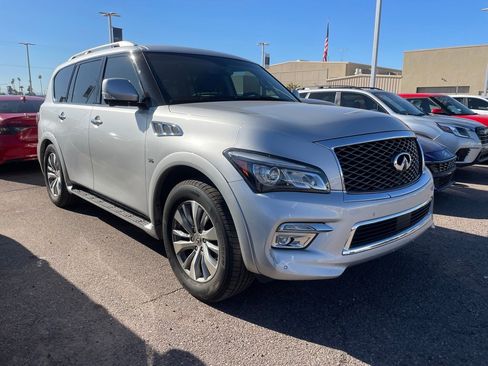 Used 2016 INFINITI QX80 4WD w/ Driver's Assistance Package image 2