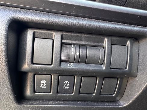 Used 2023 Subaru Crosstrek 2.0i Premium w/ Special Edition image 16