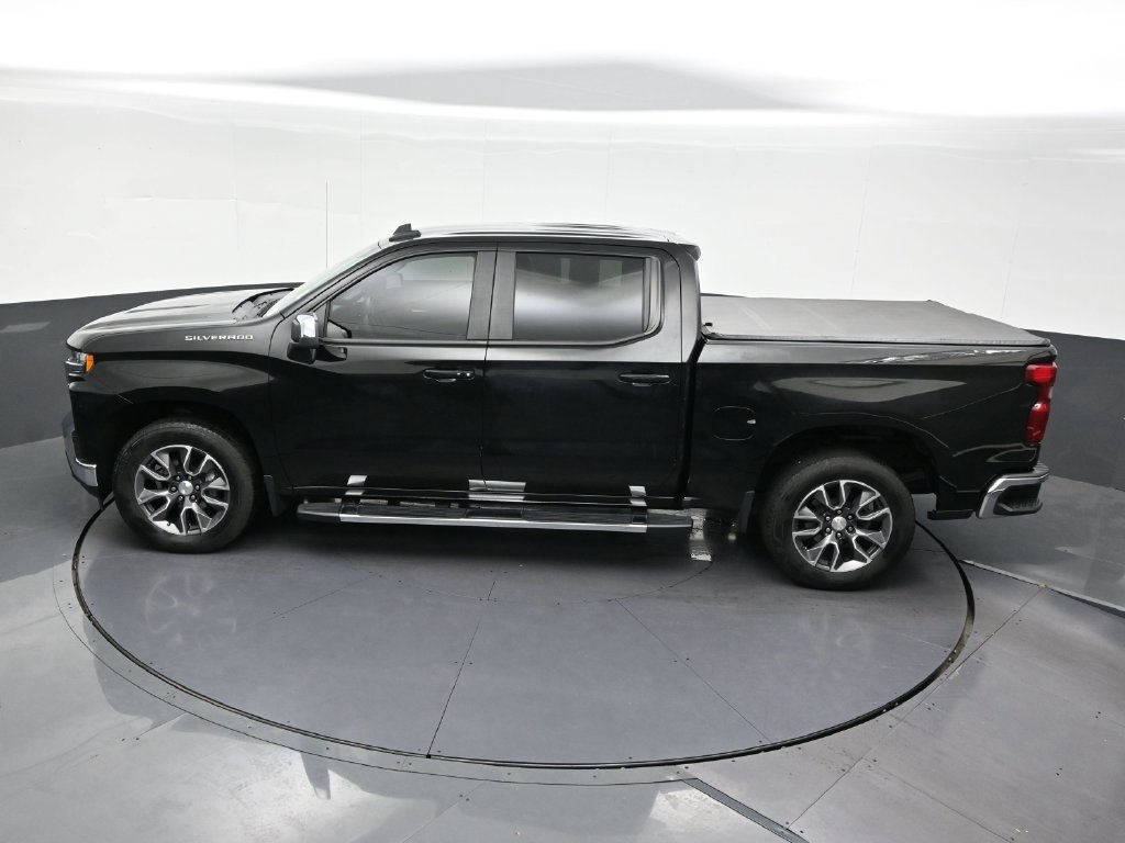 Used 2022 Chevrolet Silverado 1500 LT w/ Leather Package RWD image 11