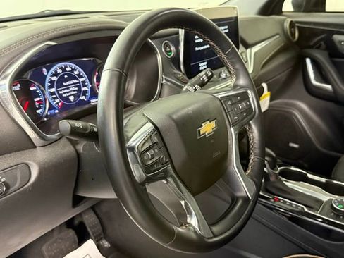 Used 2023 Chevrolet Blazer Premier image 15