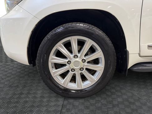 Used 2013 Toyota Land Cruiser image 15