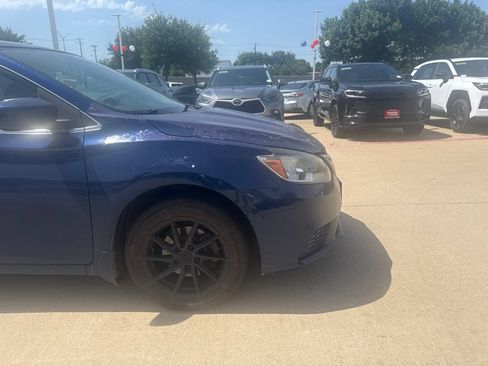 Used 2016 Nissan Sentra SV FWD image 8