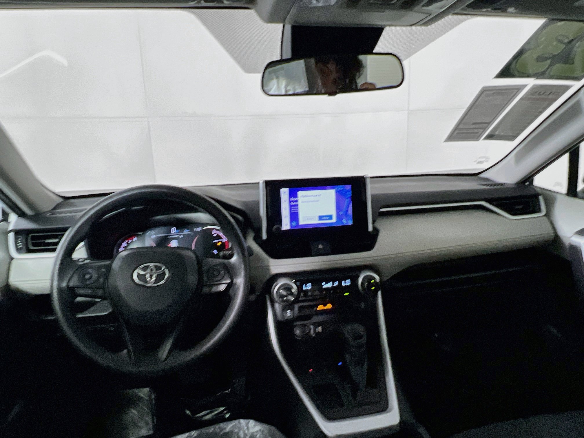 Used 2023 Toyota RAV4 XLE w/ Convenience Package FWD image 30