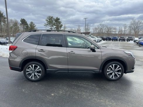 Used 2024 Subaru Forester Limited image 4