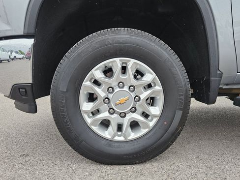 Used 2024 Chevrolet Silverado 3500 LT w/ All Star Edition AWD/4WD image 11