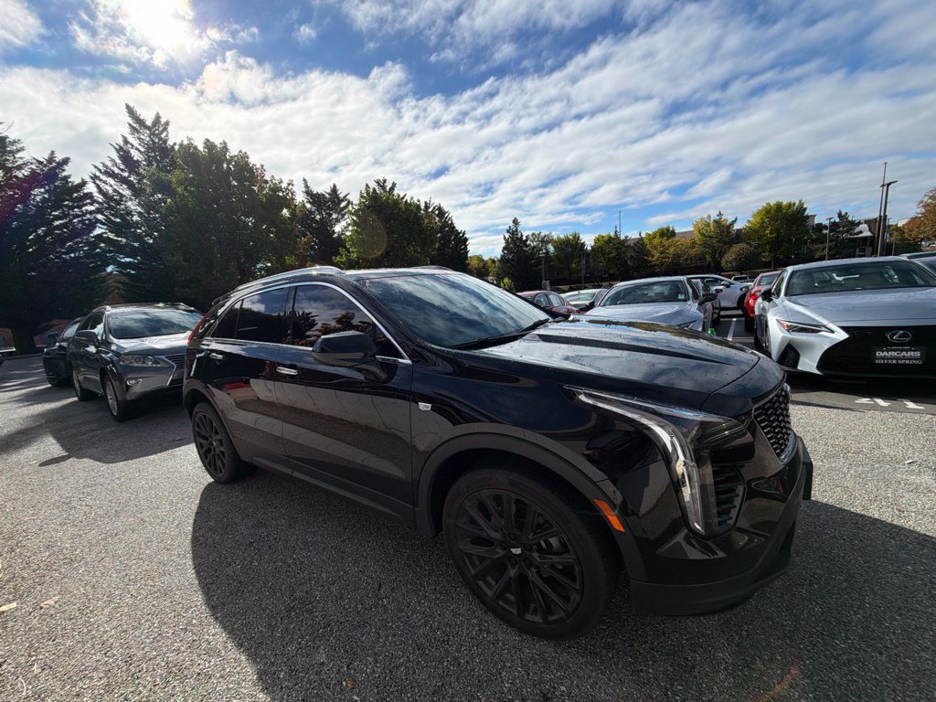 Used 2023 Cadillac XT4 Luxury w/ Cold Weather Package AWD/4WD image 5