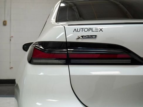 Used 2023 BMW 760i xDrive w/ Executive Package AWD/4WD image 46