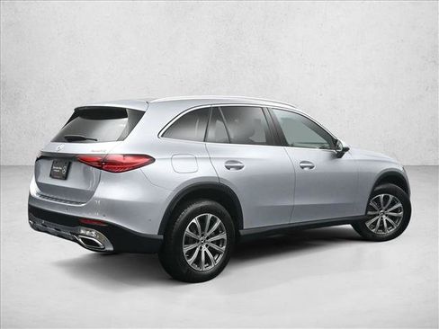 Certified 2025 Mercedes-Benz GLC 300 4MATIC image 2