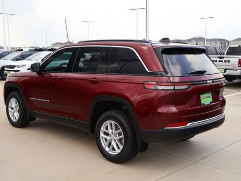 New 2026 Jeep Grand Cherokee Laredo X image 4