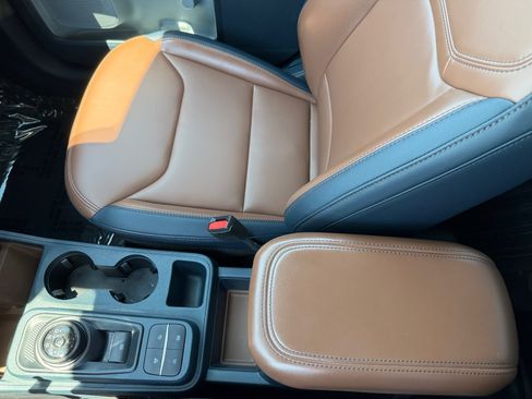 Used 2023 Ford Maverick Lariat w/ Lariat Luxury Package AWD/4WD image 14